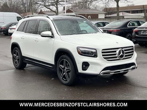 New 2026 Mercedes-Benz GLB 250 4MATIC image 8