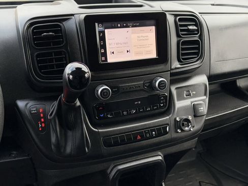 Used 2023 RAM ProMaster 2500 image 18