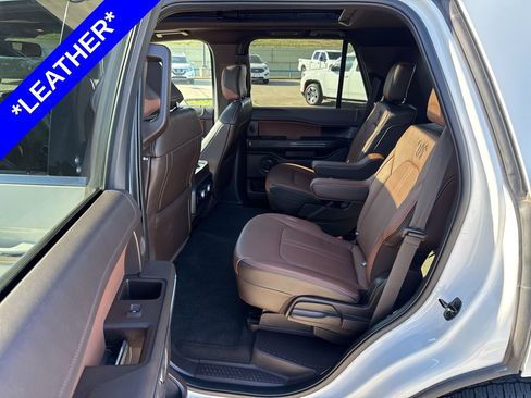 Used 2022 Ford Expedition King Ranch image 7