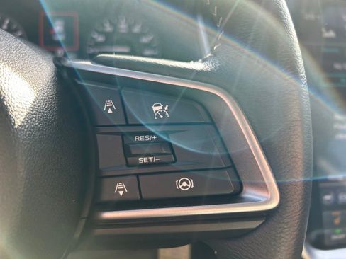 Used 2025 Subaru Legacy Premium image 19