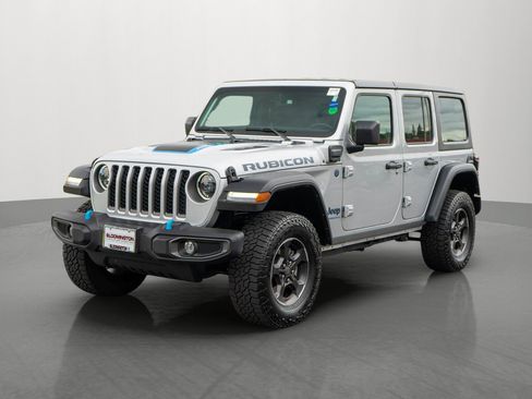 Used 2023 Jeep Wrangler Unlimited Rubicon 4xe w/ Cold Weather Group AWD/4WD image 3