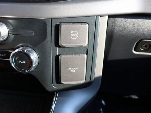 Used 2025 Ford F150 XLT w/ Equipment Group 302A MID image 38