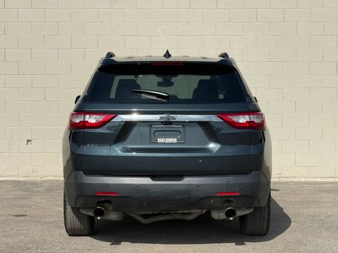 Used 2021 Chevrolet Traverse LT w/ LT Premium Package AWD/4WD image 8