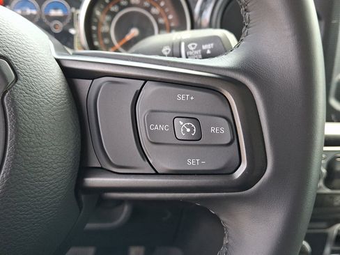 Used 2022 Jeep Gladiator Sport image 21