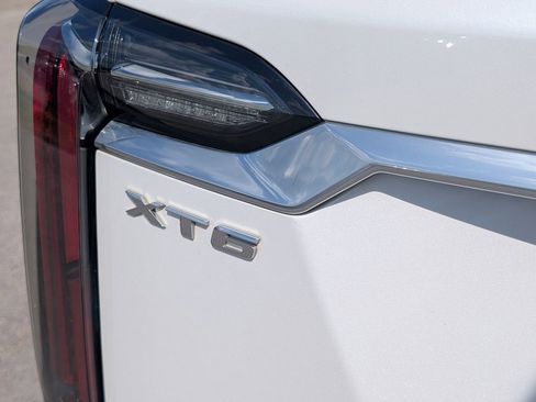 Used 2020 Cadillac XT6 Sport AWD/4WD image 24
