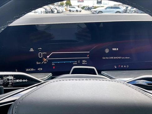 Certified 2025 Cadillac Escalade IQ Sport 2 AWD/4WD image 13