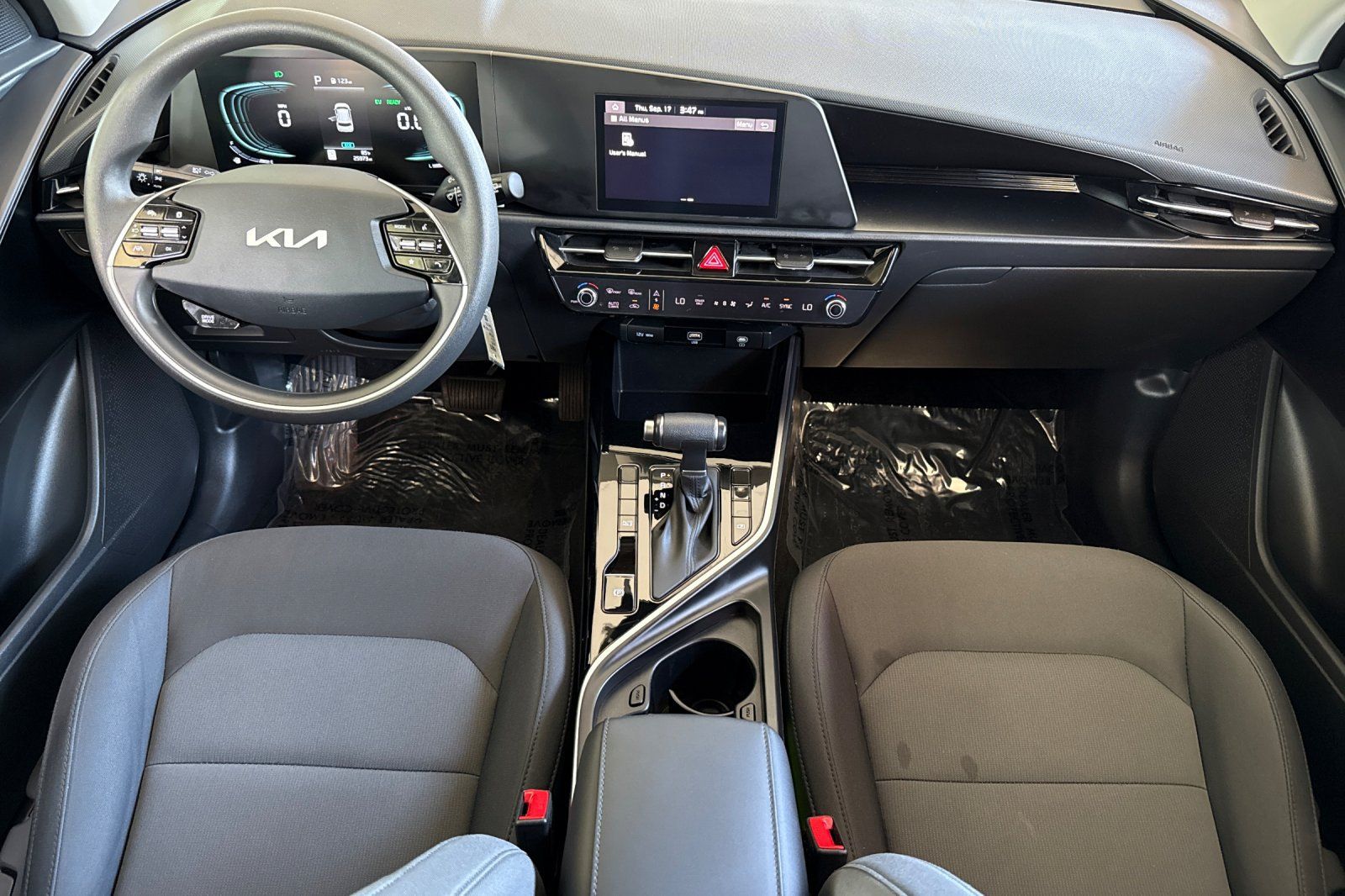 Used 2025 Kia Niro LX FWD image 13