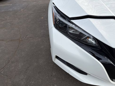 Used 2024 Nissan Leaf S image 10