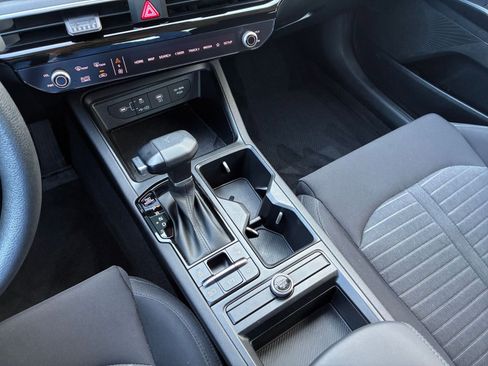 Used 2025 Kia K5 LXS image 40