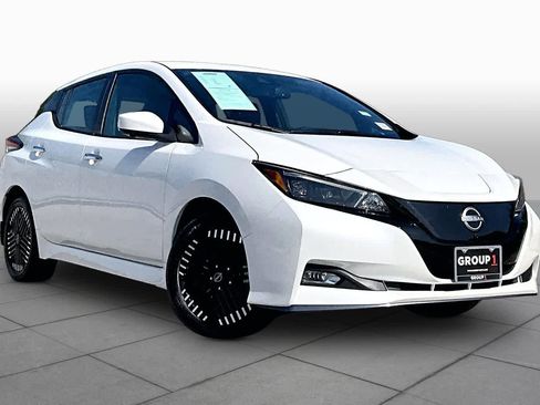 Used 2025 Nissan Leaf SV Plus FWD image 2