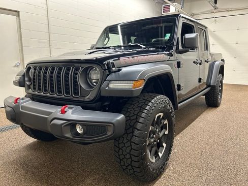 Used 2026 Jeep Gladiator Rubicon AWD/4WD image 5