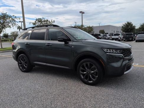 Used 2021 Kia Sorento EX w/ EX AWD X-Line Package image 2
