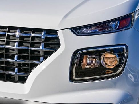 New 2026 Hyundai Venue SEL image 13