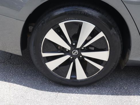 Used 2019 Nissan Altima 2.5 SV FWD image 34