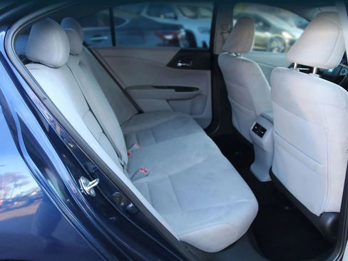 Used 2016 Honda Accord EX image 11