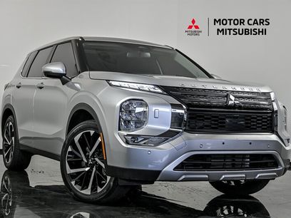 Used 2024 Mitsubishi Outlander SE