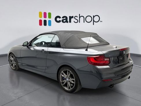 Used 2016 BMW M235i xDrive Convertible image 3