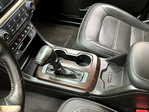 Used 2019 GMC Canyon Denali image 16