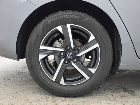 Used 2024 Nissan Sentra SV image 17