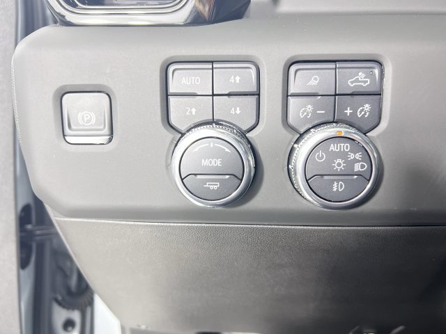 Used 2026 GMC Sierra 1500 AT4 w/ AT4 Preferred Package AWD/4WD image 18