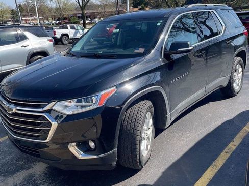 Used 2019 Chevrolet Traverse LT FWD image 1