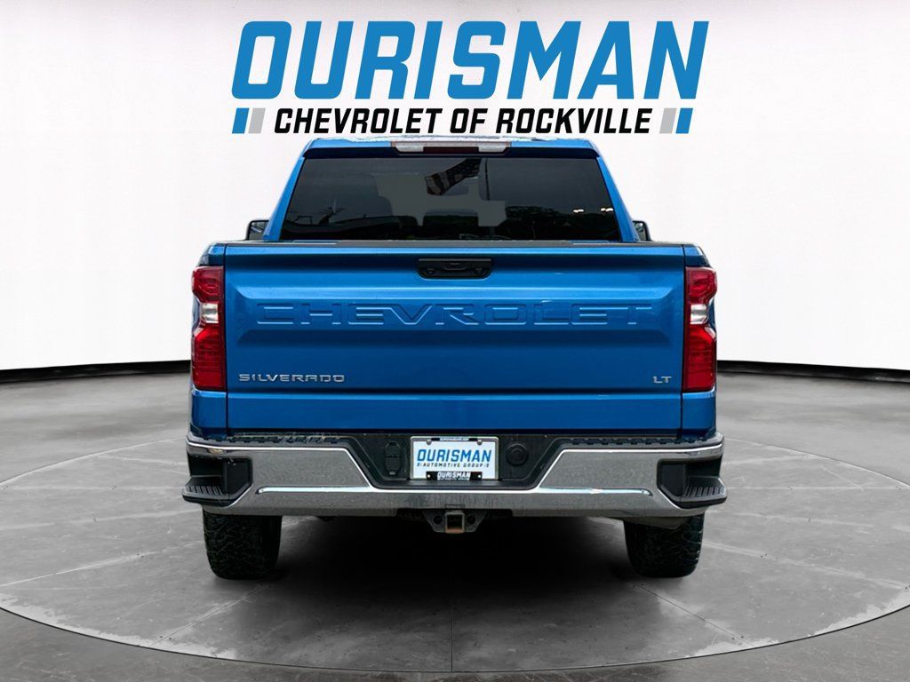Used 2022 Chevrolet Silverado 1500 LT AWD/4WD image 5