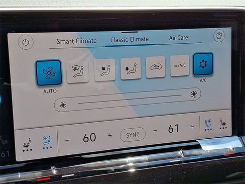 New 2025 Volkswagen Atlas Cross Sport SE image 14