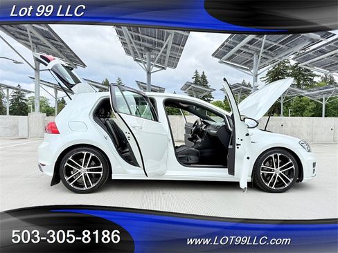 Used 2016 Volkswagen Golf R 4-Door w/ Driver Assistance Package AWD/4WD image 29