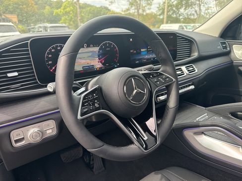 New 2026 Mercedes-Benz GLS 450 4MATIC image 15