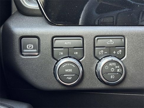 New 2026 GMC Sierra 1500 Elevation image 16