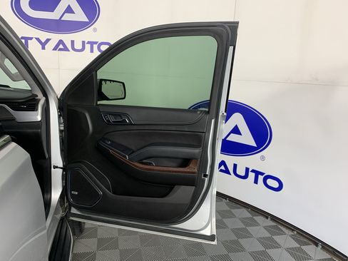 Used 2019 GMC Yukon SLT w/ Open Road Package RWD image 42