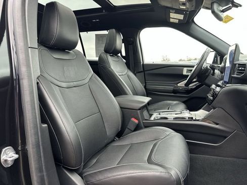 Used 2022 Ford Explorer ST w/ Equipment Group 401A image 29