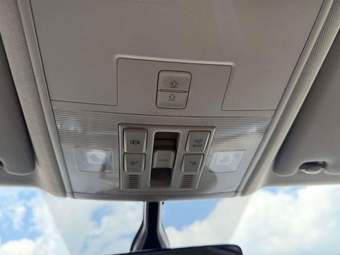 Used 2021 Volkswagen Atlas SE w/ Panoramic Sunroof Package AWD/4WD image 30