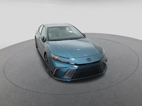 New 2026 Toyota Camry SE image 14