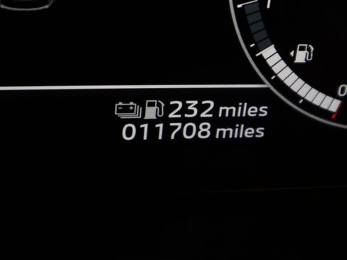 Used 2024 Mitsubishi Outlander SEL image 19