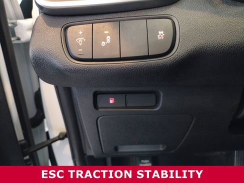 Used 2020 Kia Sorento LX image 15