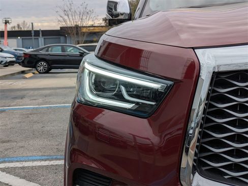 Used 2021 INFINITI QX80 Sensory w/ All-Season Package image 10