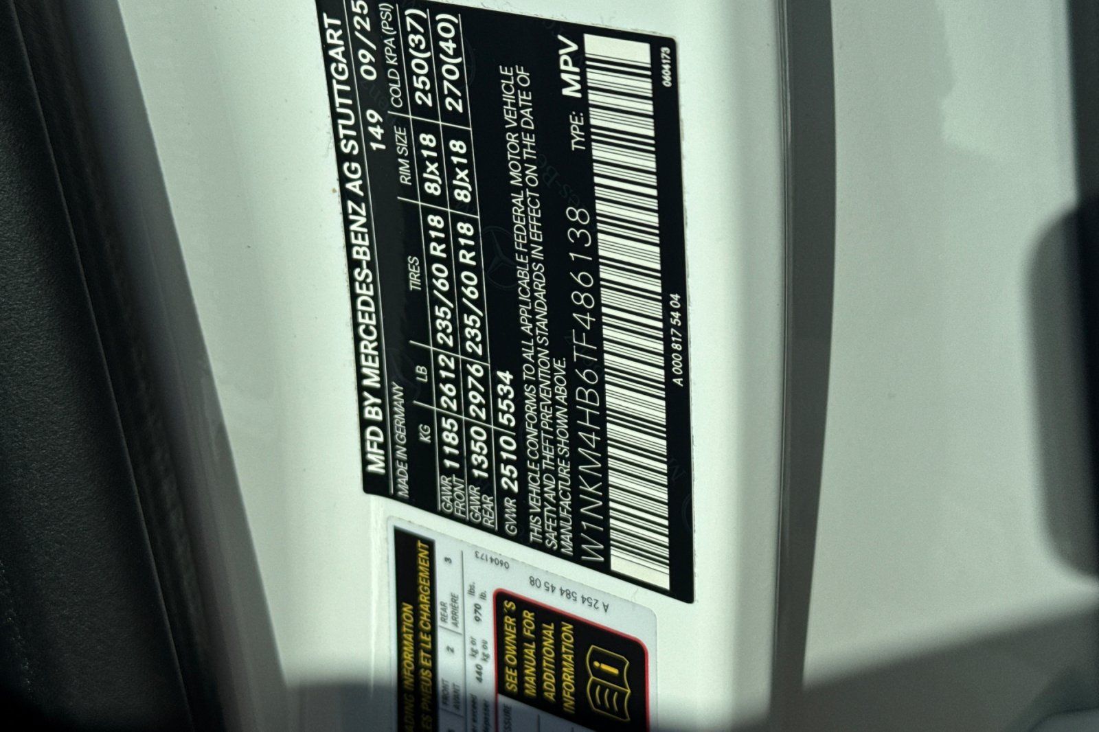 Used 2026 Mercedes-Benz GLC 300 4MATIC image 37