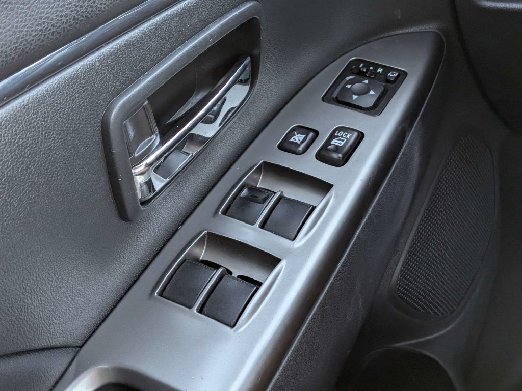 Used 2025 Mitsubishi Outlander Sport SE AWD/4WD image 22