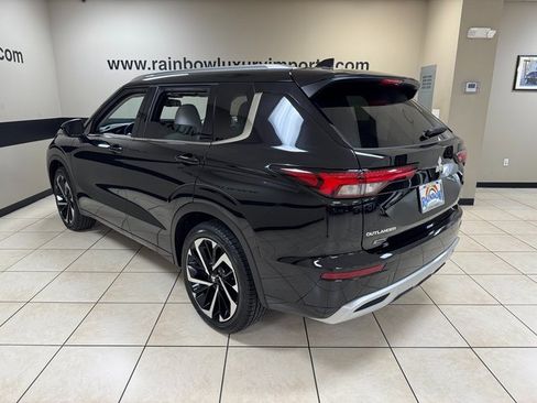 Used 2022 Mitsubishi Outlander SEL image 4