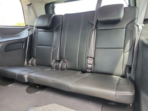 Used 2019 Chevrolet Tahoe LT w/ RST Edition image 11