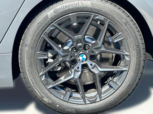 Used 2025 BMW 330i xDrive Sedan w/ Convenience Package image 11