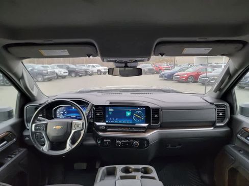 Certified 2024 Chevrolet Silverado 2500 LT image 24