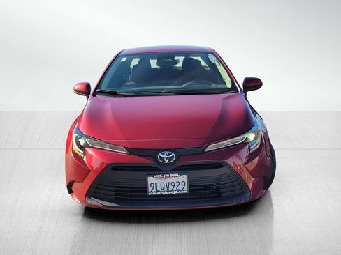 Used 2024 Toyota Corolla LE image 2