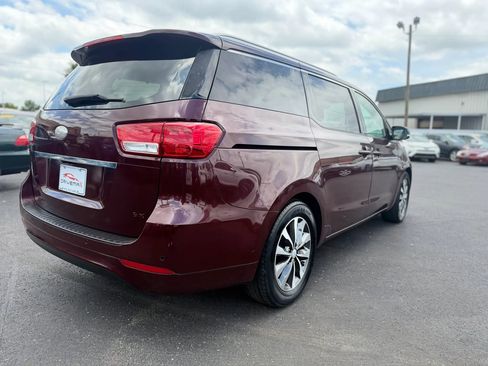 Used 2018 Kia Sedona SX FWD image 4