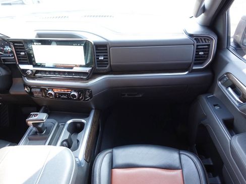 Used 2023 GMC Sierra 1500 Elevation w/ X31 Off-Road Package AWD/4WD image 45