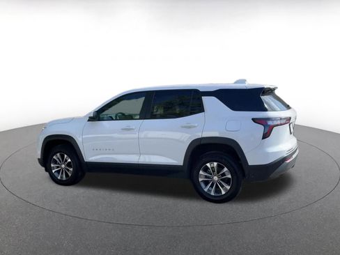 Used 2025 Chevrolet Equinox LT image 9