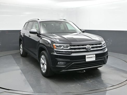 Used 2019 Volkswagen Atlas SE w/ Panoramic Sunroof Package image 22