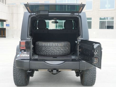 Used 2016 Jeep Wrangler Unlimited Sport w/ Quick Order Package 24S AWD/4WD image 38
