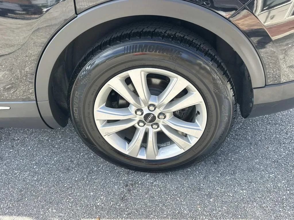 Used 2018 Lincoln MKX Premiere FWD image 11